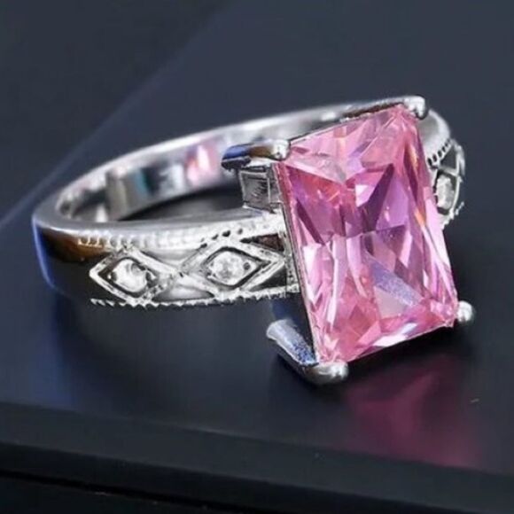 925 Sterling Silver Pink Diamond CZ Luxury Ring New In Gift Box💎💕🎁 - Picture 3 of 3